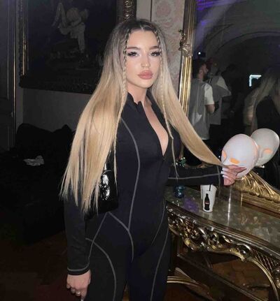 HanaRoss 47