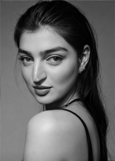 KamillaRey 32