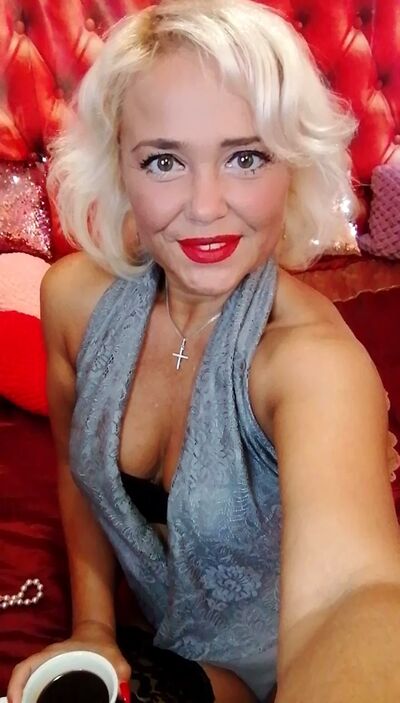 LoriAbbe 12