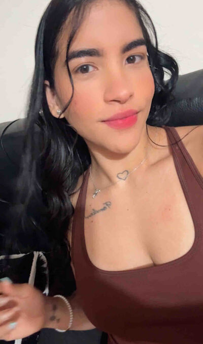 MarilinSaenz 28