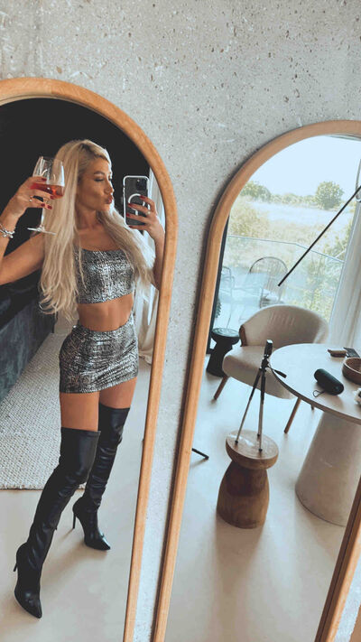 RosalinLafayette 77