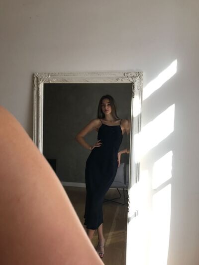 VictoriaWolfred 40