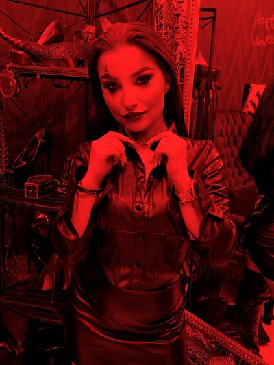 VivianReeve 30