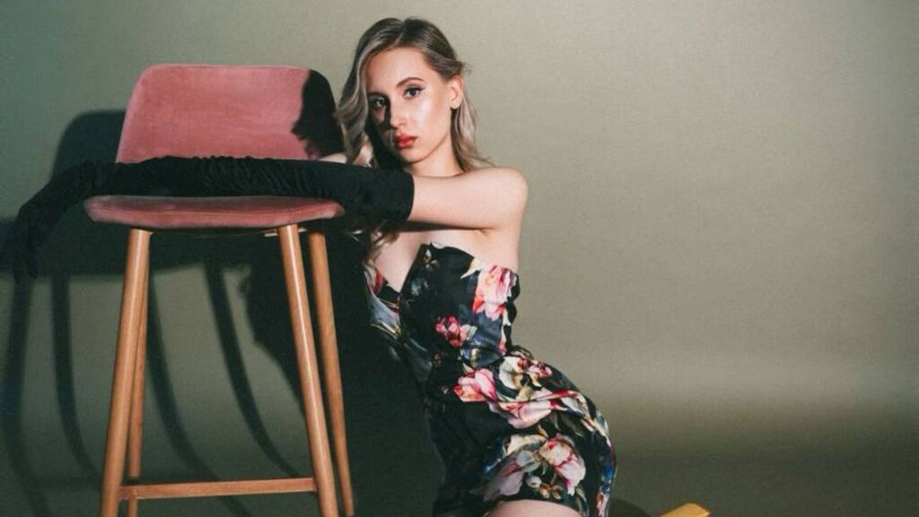 AngelikaLarson